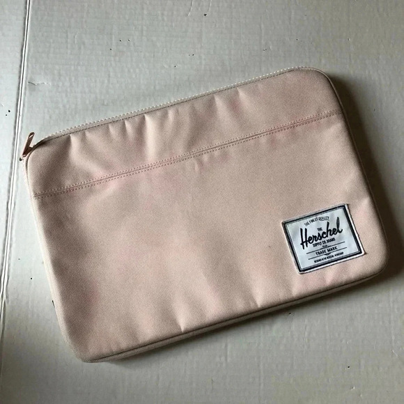 HERSCHEL Baby Pink  Laptop Case - Picture 1 of 10